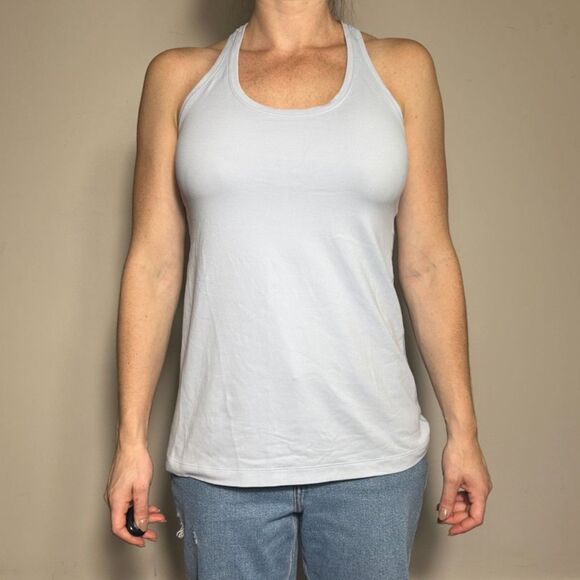 Lululemon Light Blue Workout Tank Top Fits like Size 8 - Picture 1 of 2